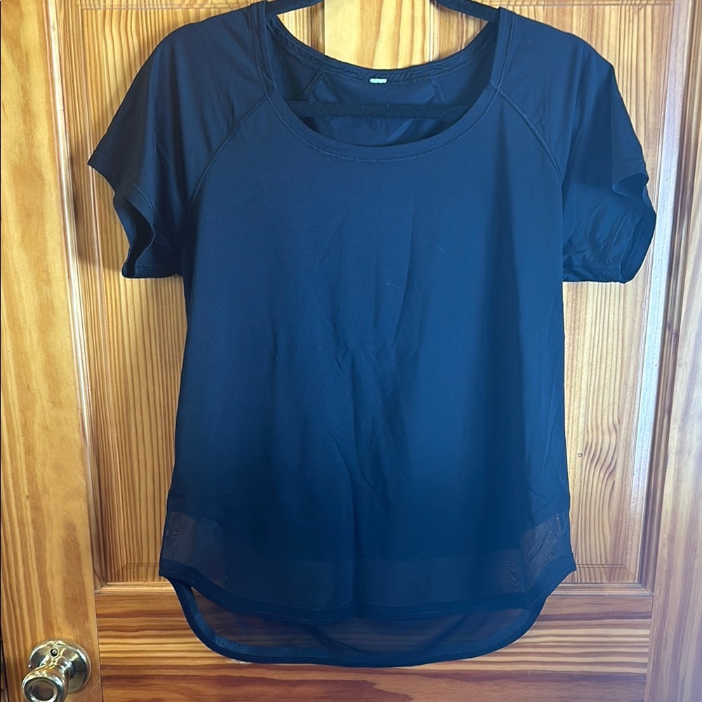 Lululemon black mesh detail tee